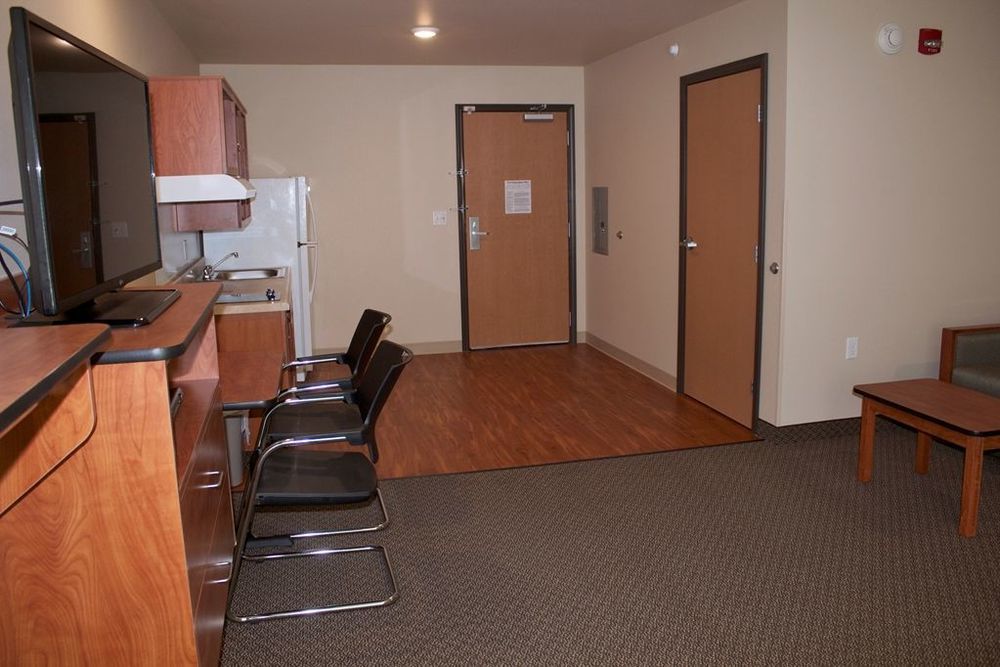 Suburban Studios Watford City Phòng bức ảnh