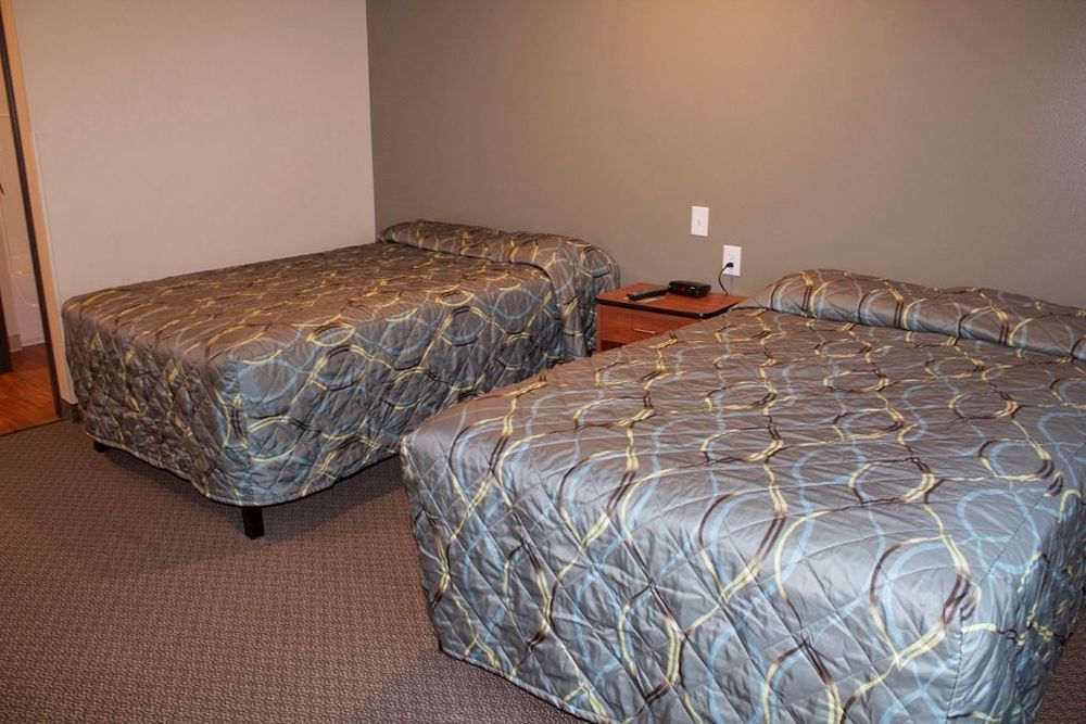 Suburban Studios Watford City Phòng bức ảnh